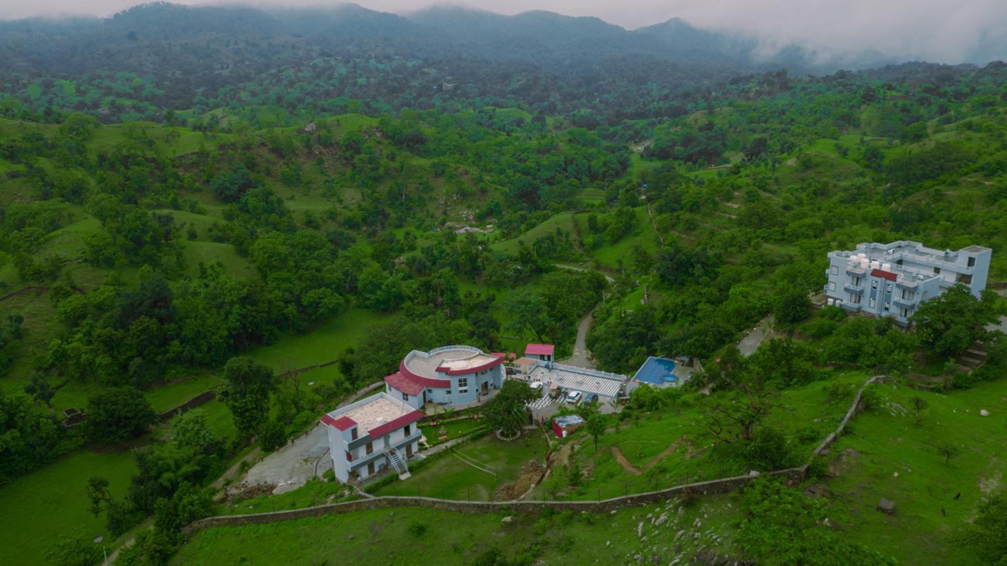 The Sky Imperial Pavoreal Jungle Resort Kumbhalgarh Exterior foto